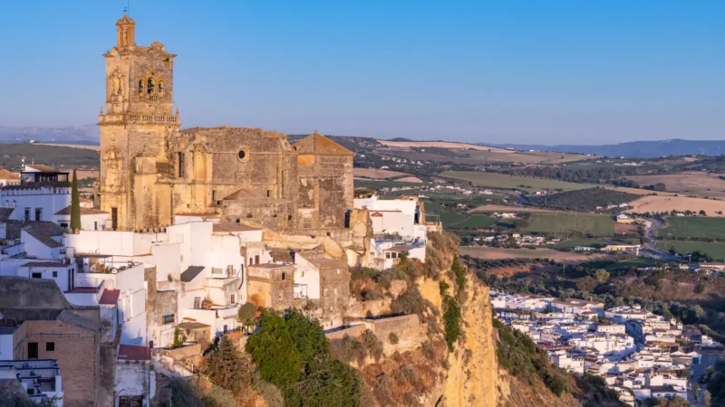 The church of San Pedro on the cliff in Arcos de la Frontera, Andalucía, Spain