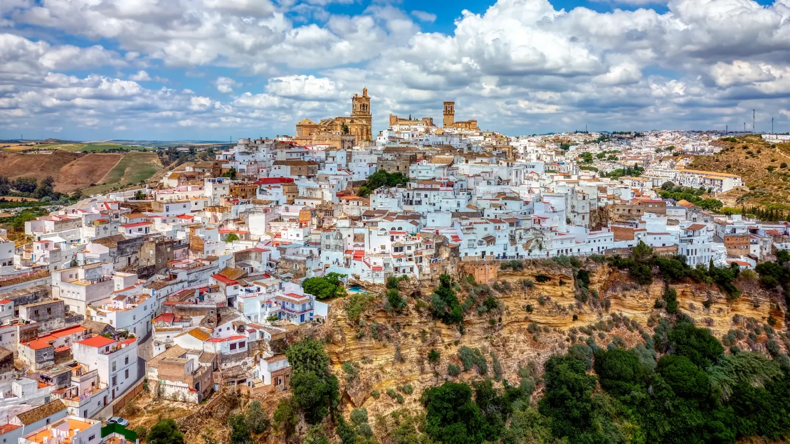 The white old town of Arcos de la Frontera, Andalucía, Spain