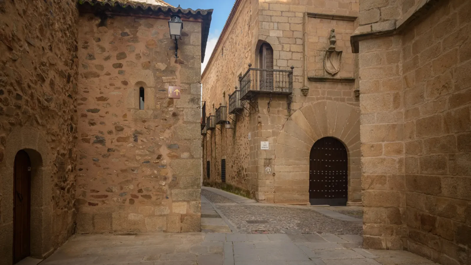 Quiet street in the walled old town of Cáceres, Extremadura, Spain