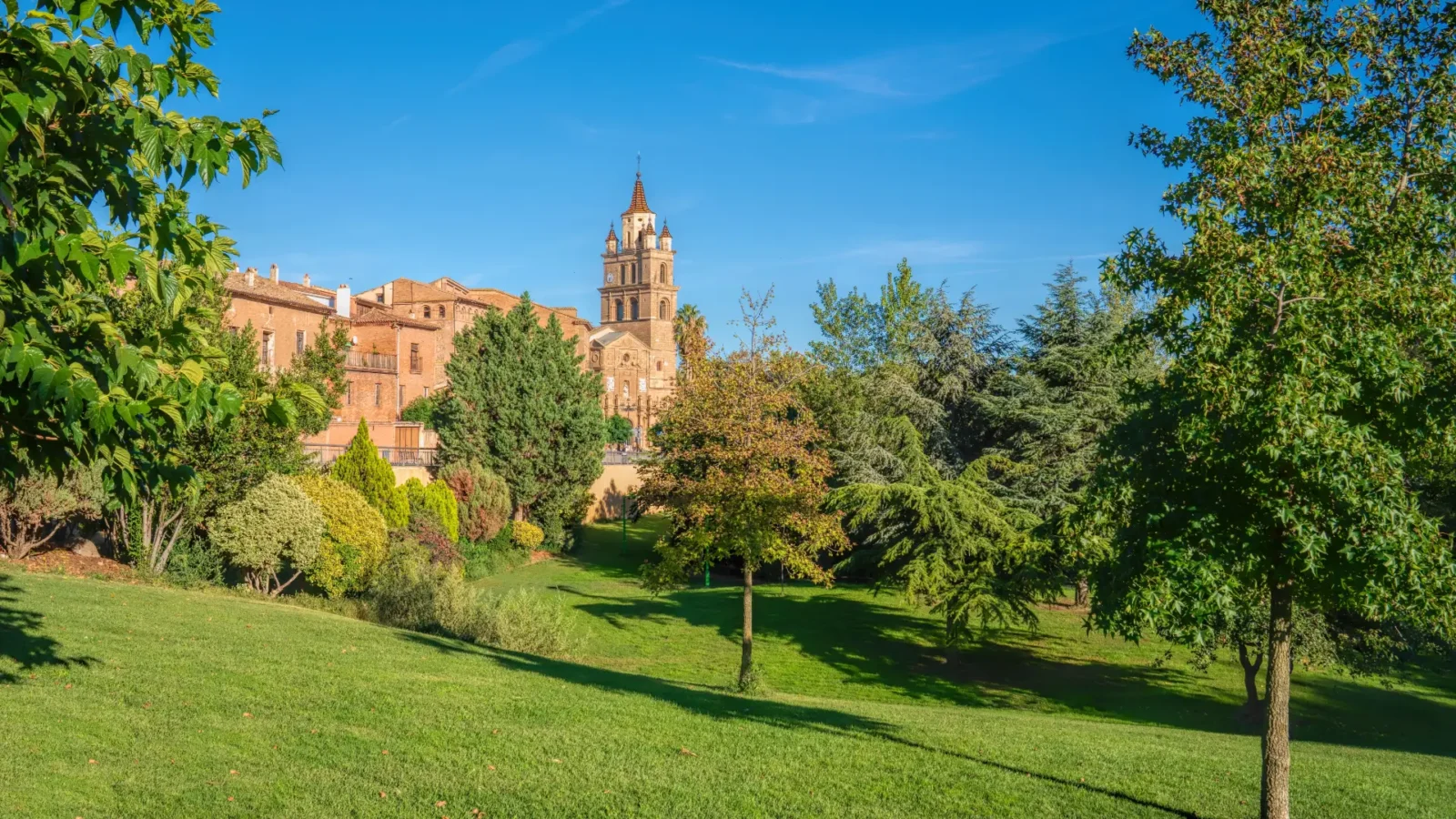 Park below the old town of Calahorra, La Rioja, Spain