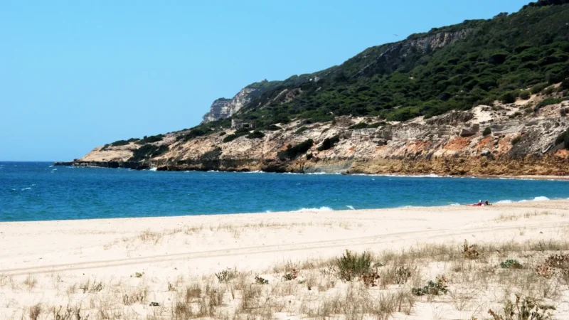 A quiet cove and cliffs on the Atlantic Costa de la Luz, Cádiz, Spain