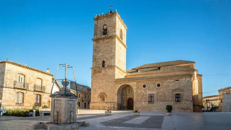 Iglesia de San Antonio Abad on the main square in El Toboso, Toledo, Castilla-La Mancha, Spain