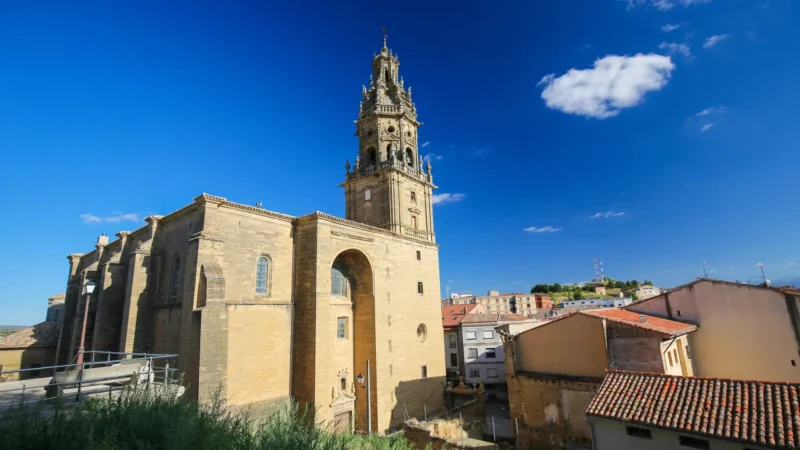 Iglesia de Santo Tomás rising above the old town of Haro, La Rioja, Spain