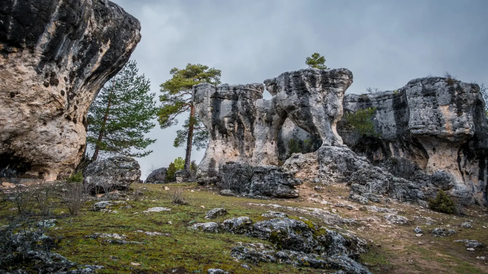 Karst rock formations at the Ciudad Encantada, Serranía de Cuenca, Castilla-La Mancha, Spain