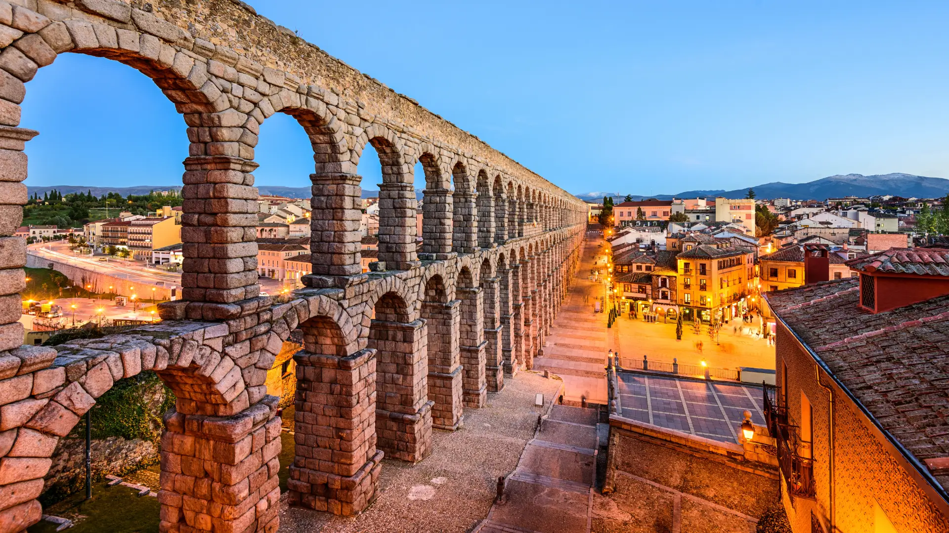 The Roman aqueduct of Segovia in the evening light, Castilla y León, Spain