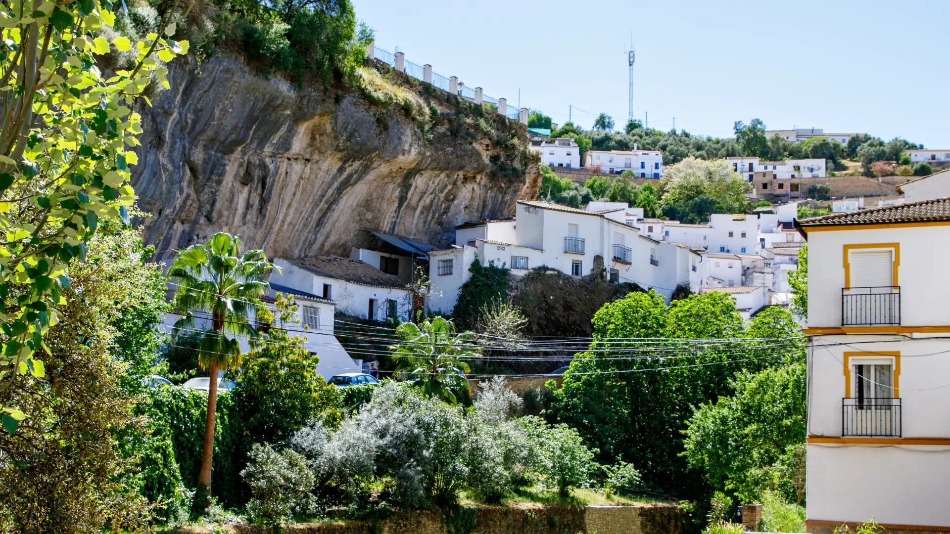 White houses under the great rock overhang in Setenil de las Bodegas, Andalucía, Spain