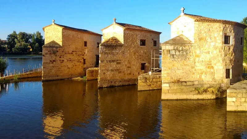 The medieval Aceñas de Olivares watermills on the Duero in Zamora, Castilla y León, Spain